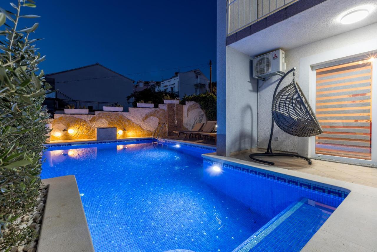Villa Costa Blu With Pool By The Sea Trogir Dış mekan fotoğraf