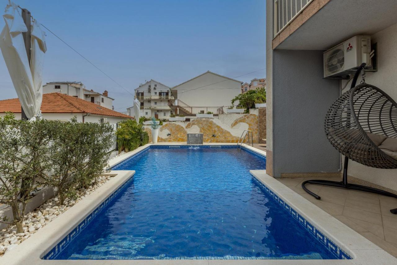 Villa Costa Blu With Pool By The Sea Trogir Dış mekan fotoğraf