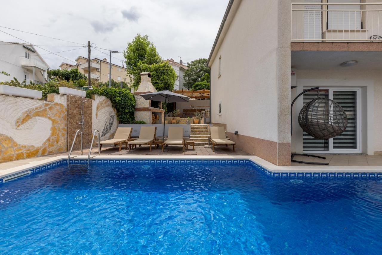Villa Costa Blu With Pool By The Sea Trogir Dış mekan fotoğraf